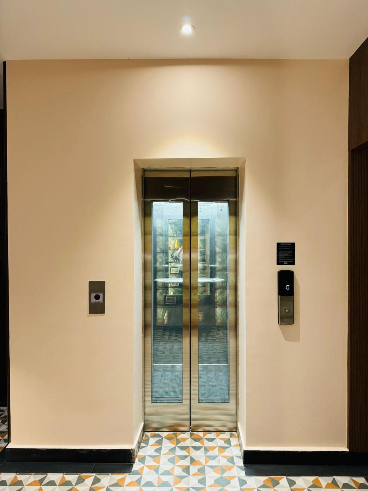 The Dibrugarh Address Hotell Exteriör bild