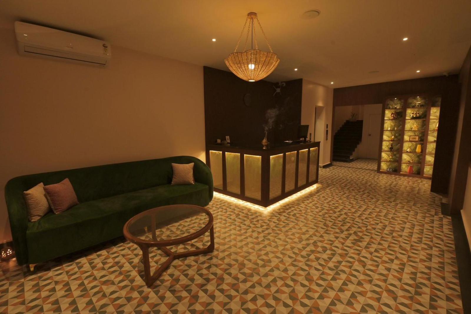 The Dibrugarh Address Hotell Exteriör bild