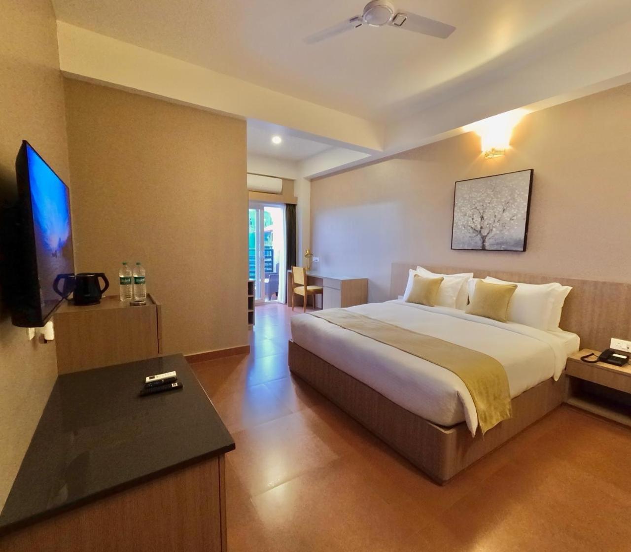 The Dibrugarh Address Hotell Exteriör bild