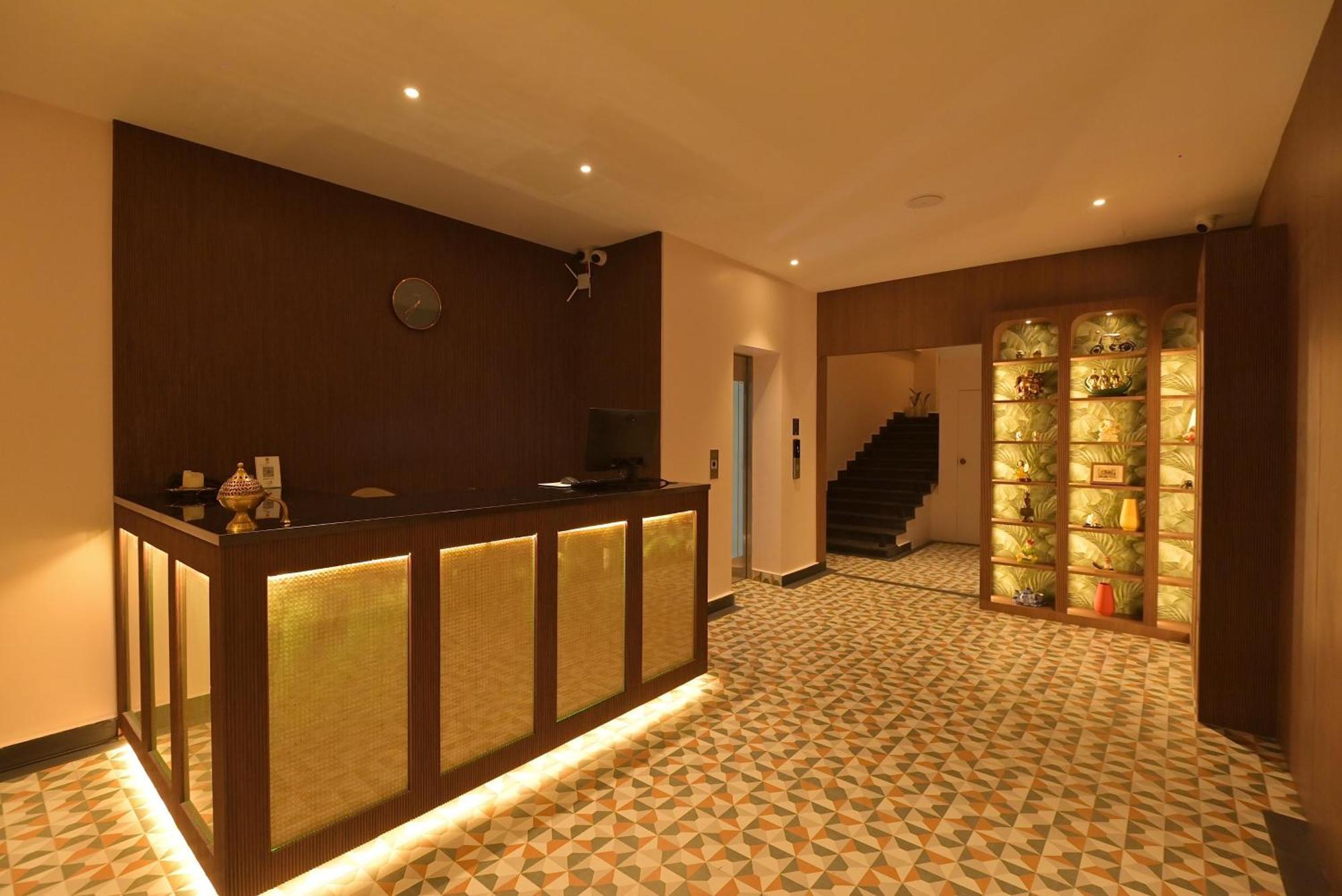 The Dibrugarh Address Hotell Exteriör bild